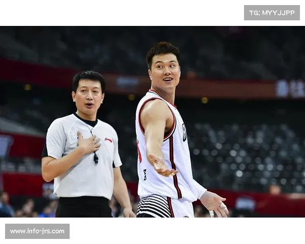 前中国男篮队员孟铎谈跨界开球体验：棒球运动的独特魅力。